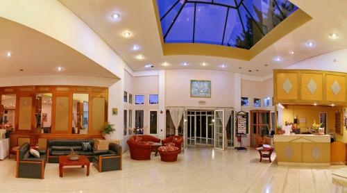 Imagen general del Hotel AEGEON, Skala Kallonis. Foto 12