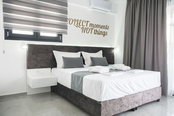 Imagen de la habitación del Hotel AEONIAN LUXURY SUITES. Foto 20