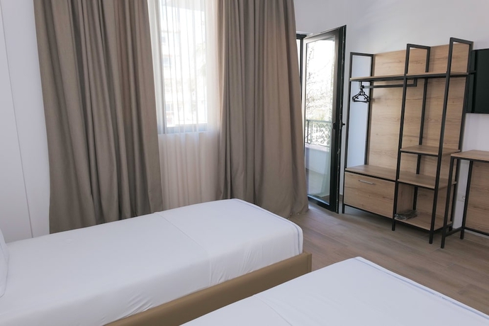 Imagen de la habitación del Hotel AFA, Durres. Foto 9