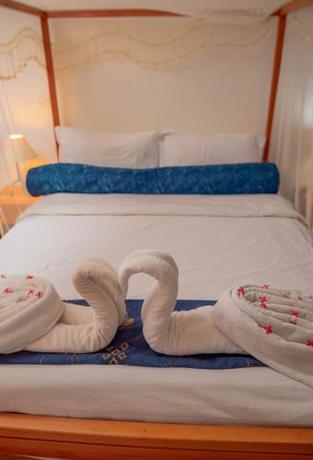 Imagen general del Hotel AFEX Rivercamp. Foto 4