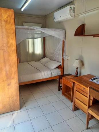 Imagen general del Hotel AFEX Rivercamp. Foto 13