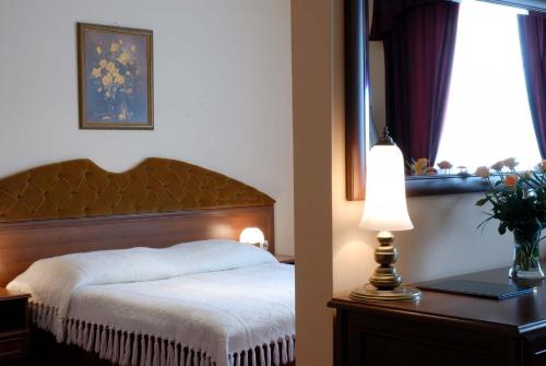 Imagen de la habitación del Hotel AGAT, Piotrkow Trybunalski. Foto 5