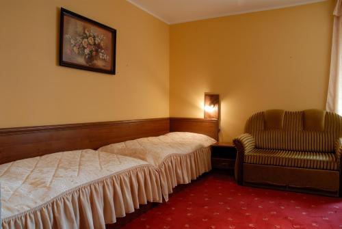 Imagen de la habitación del Hotel AGAT, Piotrkow Trybunalski. Foto 6