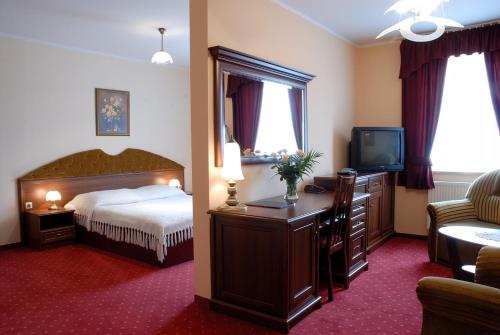 Imagen general del Hotel AGAT, Piotrkow Trybunalski. Foto 3