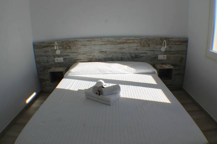 Imagen de la habitación del Hotel AGI Gloria Rooms, Roses. Foto 20
