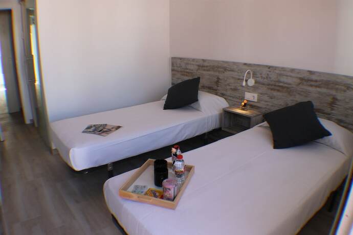 Imagen general del Hotel AGI Gloria Rooms, Roses. Foto 10