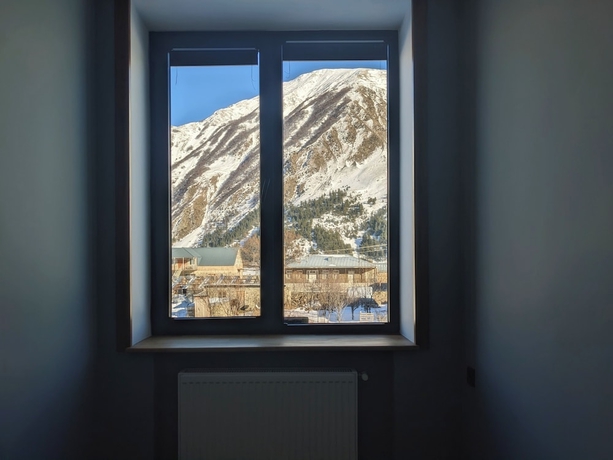 Imagen de la habitación del Hotel AGRE Kazbegi. Foto 1