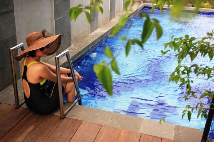 Imagen de la piscina del Hotel AGRIA Hotel Bogor. Foto 17