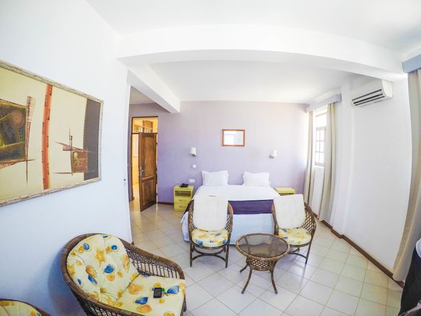 Imagen de la habitación del Hotel AH Maio. Foto 2