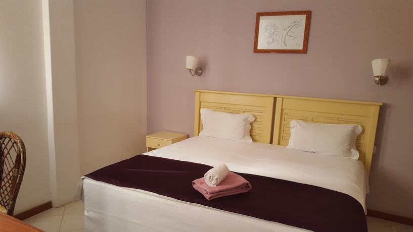 Imagen de la habitación del Hotel AH Maio. Foto 5