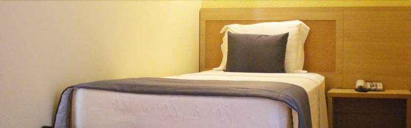 Imagen de la habitación del Hotel AH Maio. Foto 6