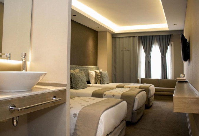 Imagen de la habitación del Hotel AHC Grand Bazaar. Foto 6