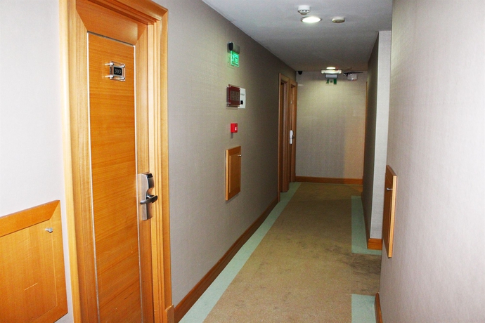 Imagen de los interiores del Hotel AHC Taksim. Foto 13