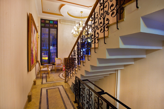 Imagen de los interiores del Hotel AHC Taksim. Foto 15