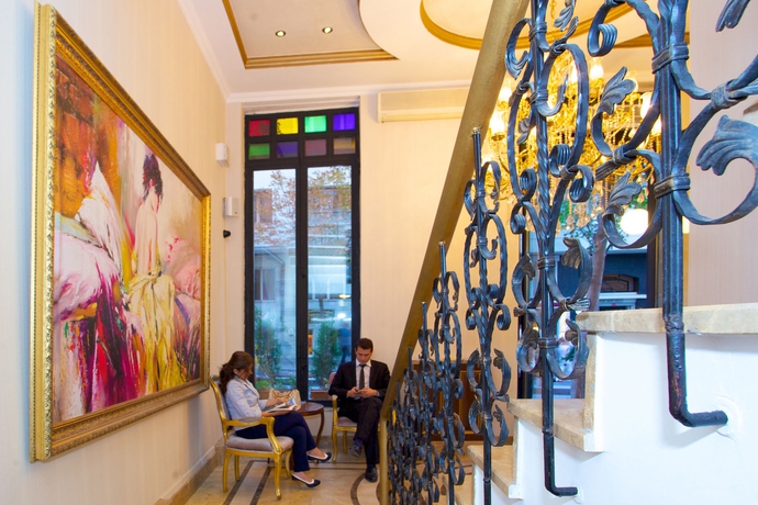 Imagen de los interiores del Hotel AHC Taksim. Foto 16