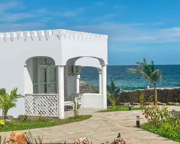 Imagen de la habitación del Hotel AHG Lion Beach Resort and SPA. Foto 4