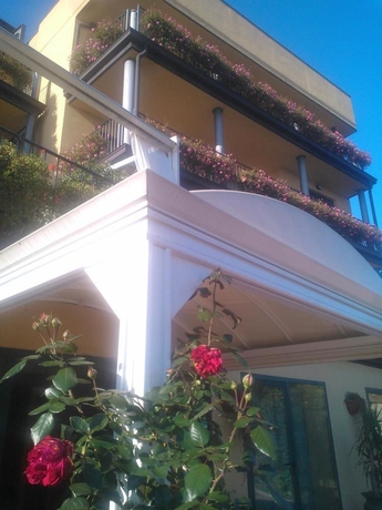 Imagen de los exteriores del Hotel AHG Riva Del Sole Wellness Adults Only. Foto 6