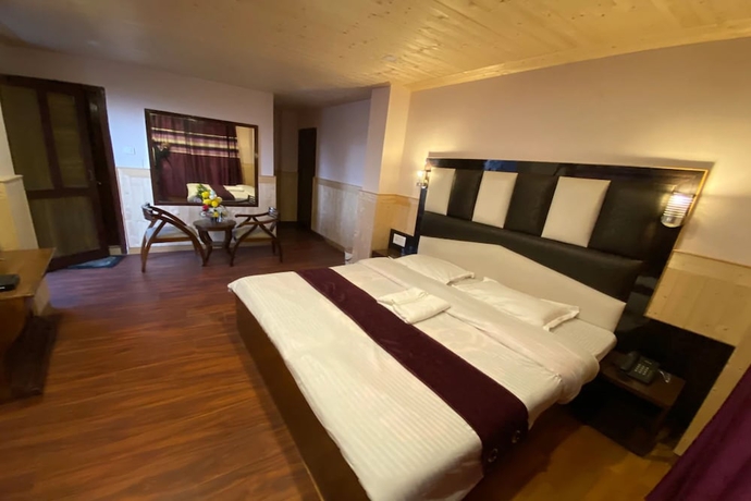 Imagen de la habitación del Hotel AHR Windsor the Mall Shimla. Foto 5