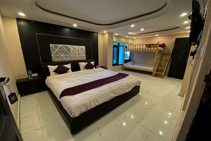 Imagen de la habitación del Hotel AHR Windsor the Mall Shimla. Foto 10