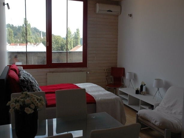Imagen de la habitación del Hotel AI Apartments. Foto 3