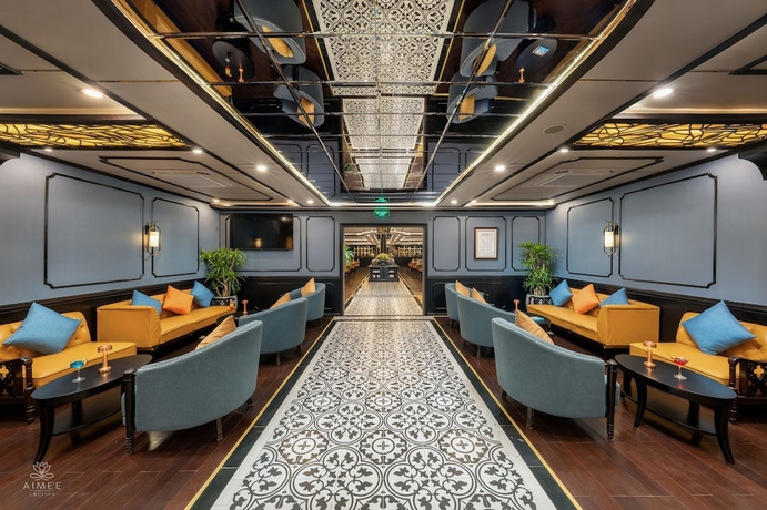 Imagen de los interiores del Hotel AIME\'E CRUISES - HALONG BAY. Foto 13