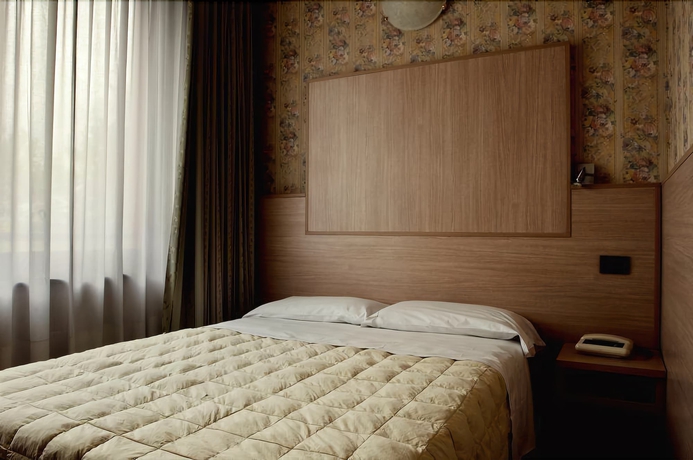 Imagen de la habitación del Hotel AIRONE, REGGIO EMILIA. Foto 5