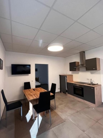 Imagen de la habitación del Hotel AIS Center. Foto 6