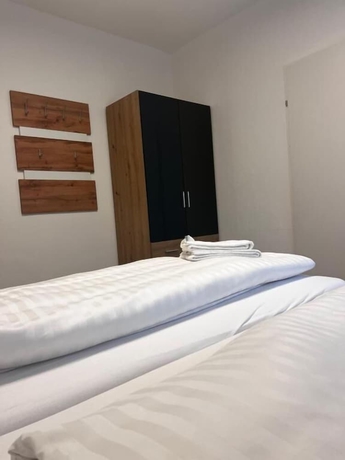 Imagen de la habitación del Hotel AIS Center. Foto 7