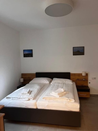 Imagen de la habitación del Hotel AIS Center. Foto 10