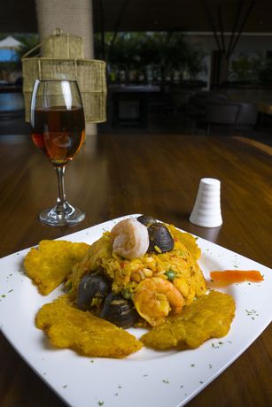 Imagen del bar/restaurante del Hotel AITABU Campestre. Foto 5