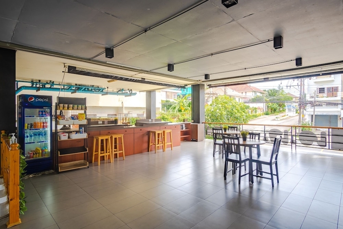 Imagen de los interiores del Hotel AJ Residence. Foto 19