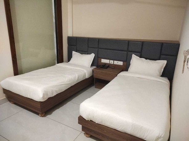 Imagen de la habitación del Hotel AJ\'s Arcade. Foto 6