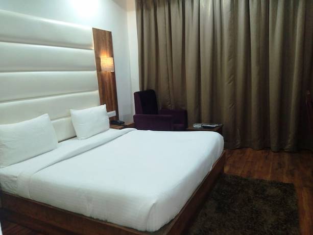 Imagen de la habitación del Hotel AK Continental. Foto 2