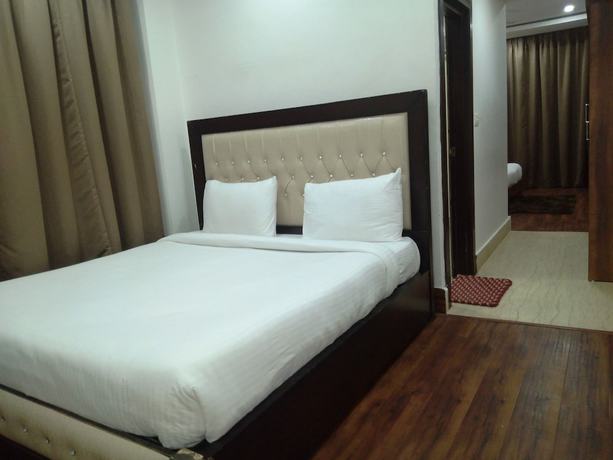 Imagen de la habitación del Hotel AK Continental. Foto 7