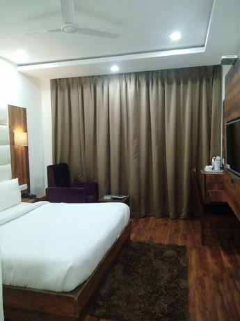 Imagen de la habitación del Hotel AK Continental. Foto 9