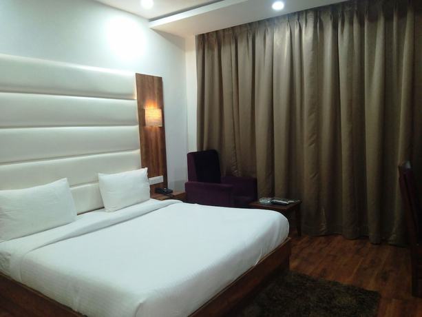 Imagen de la habitación del Hotel AK Continental. Foto 10