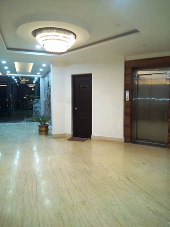 Imagen de los interiores del Hotel AK Continental. Foto 18