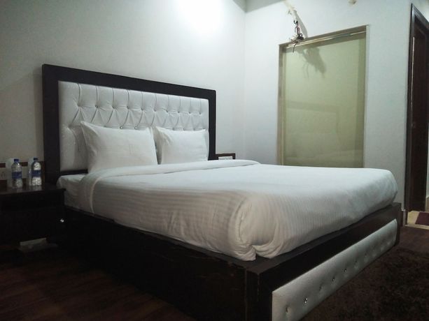 Imagen de la habitación del Hotel AK Continental. Foto 11