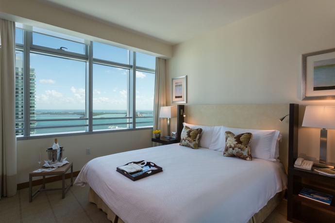 Imagen de la habitación del Hotel AKA Brickell. Foto 4