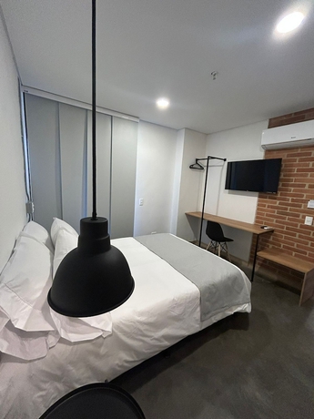 Imagen de la habitación del Hotel AKELA 30 HOTEL. Foto 4