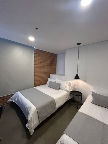 Imagen de la habitación del Hotel AKELA 30 HOTEL. Foto 9