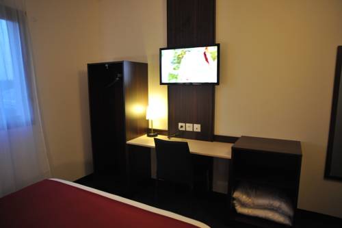 Imagen de la habitación del Hotel AKENA La Ferté Bernard. Foto 7