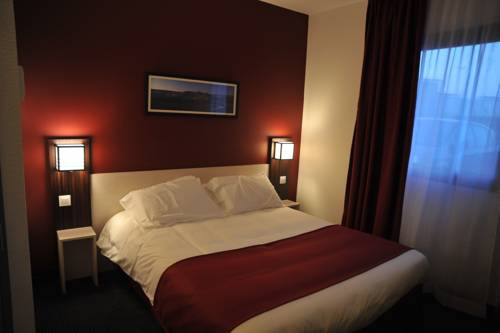 Imagen de la habitación del Hotel AKENA La Ferté Bernard. Foto 13