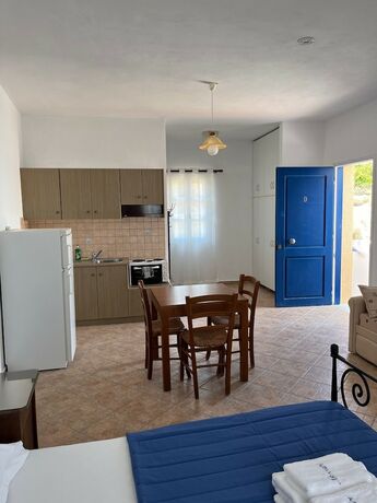 Imagen general del Hotel AKROTIRI, Municipal Unit of Kythira. Foto 4