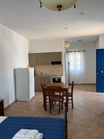 Imagen de la habitación del Hotel AKROTIRI, Municipal Unit of Kythira. Foto 17