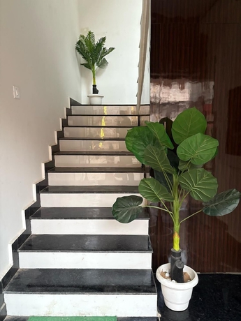 Imagen general del Hotel AKS Grand Hotel in Varanasi. Foto 1