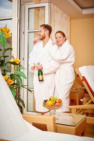 Imagen de la piscina del Hotel AKZENT Bayerwald-Residenz. Foto 18