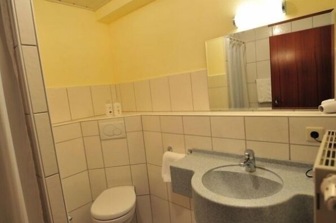 Imagen de la habitación del Hotel AKZENT Goldener Ochsen, Cr&ouml;ffelbach. Foto 11