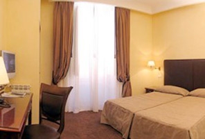 Imagen de la habitación del Hotel AL 55. Foto 3