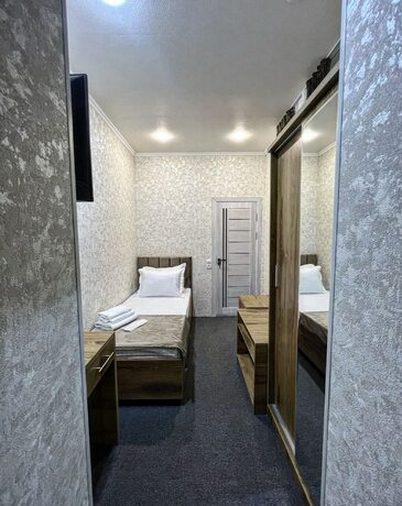 Imagen de la habitación del Hotel AL ARDA HYATT. Foto 19